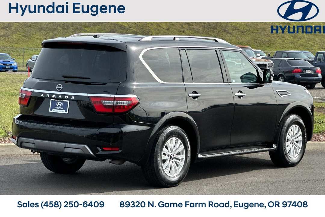 2023 Nissan Armada SV - Image 3