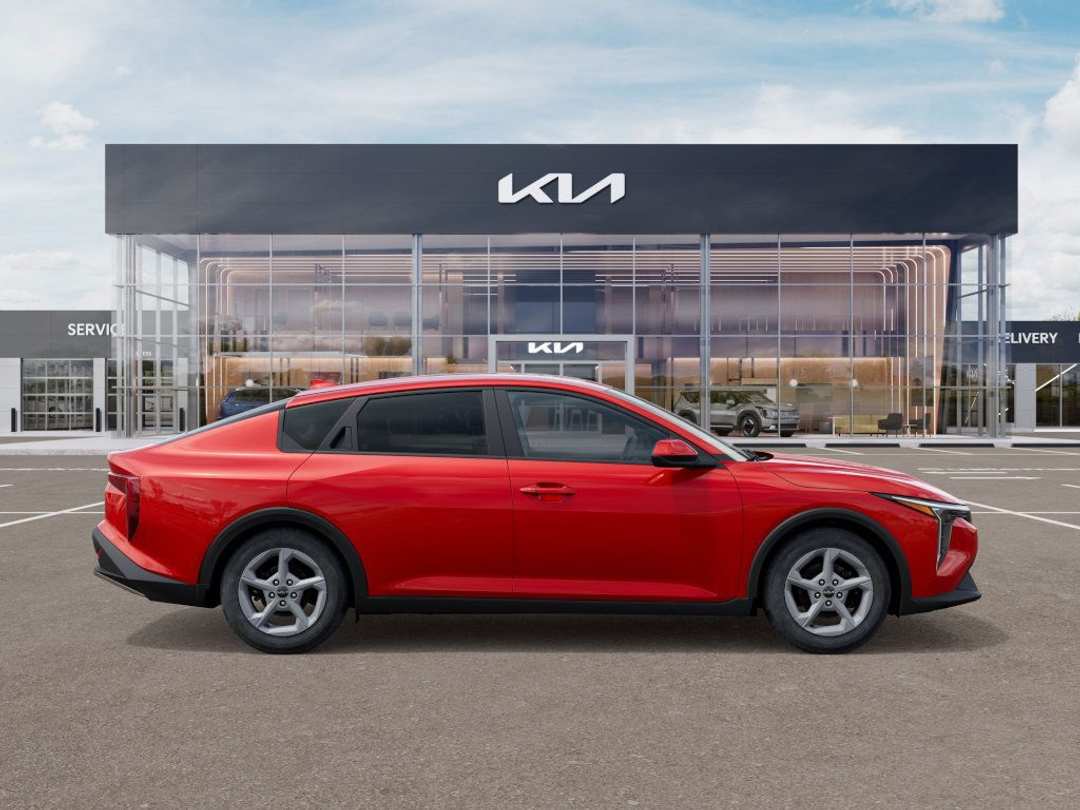 2025 Kia K4 LXS - Image 7