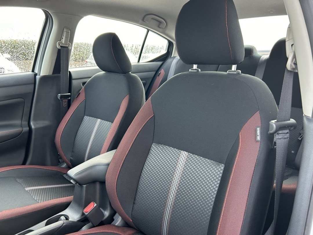 2025 Nissan Versa 1.6 SR - Image 20
