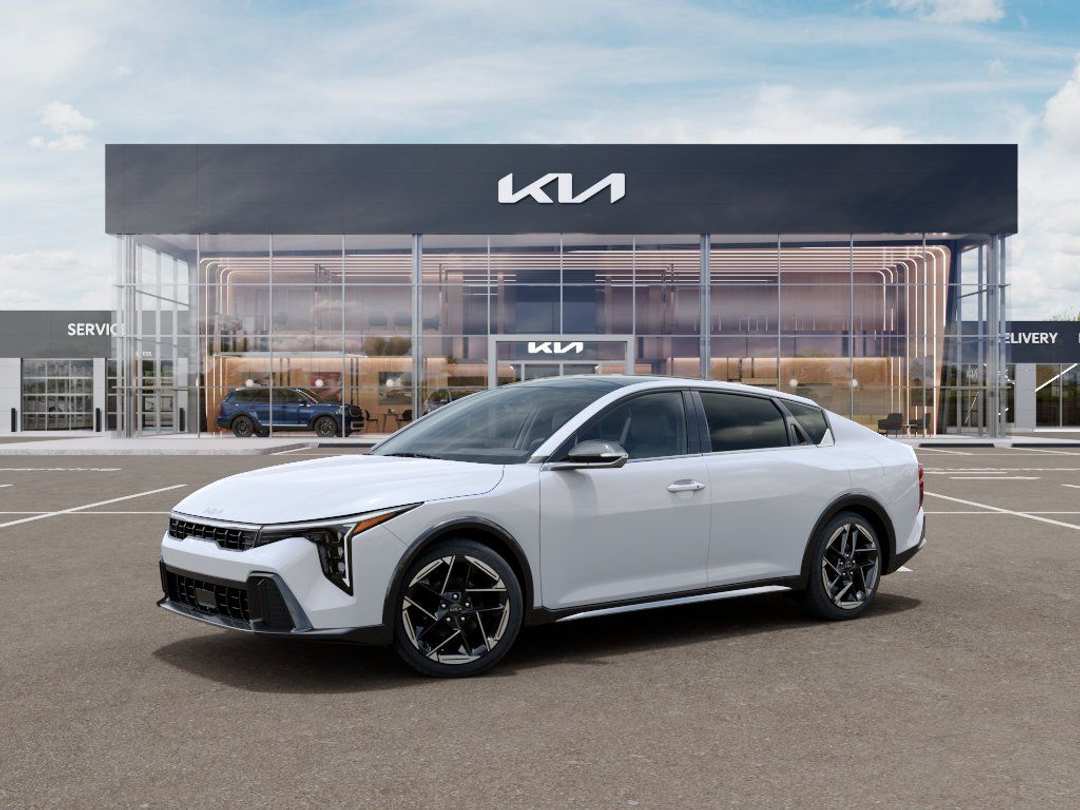 2026 Kia K4 GTLine - Image 3
