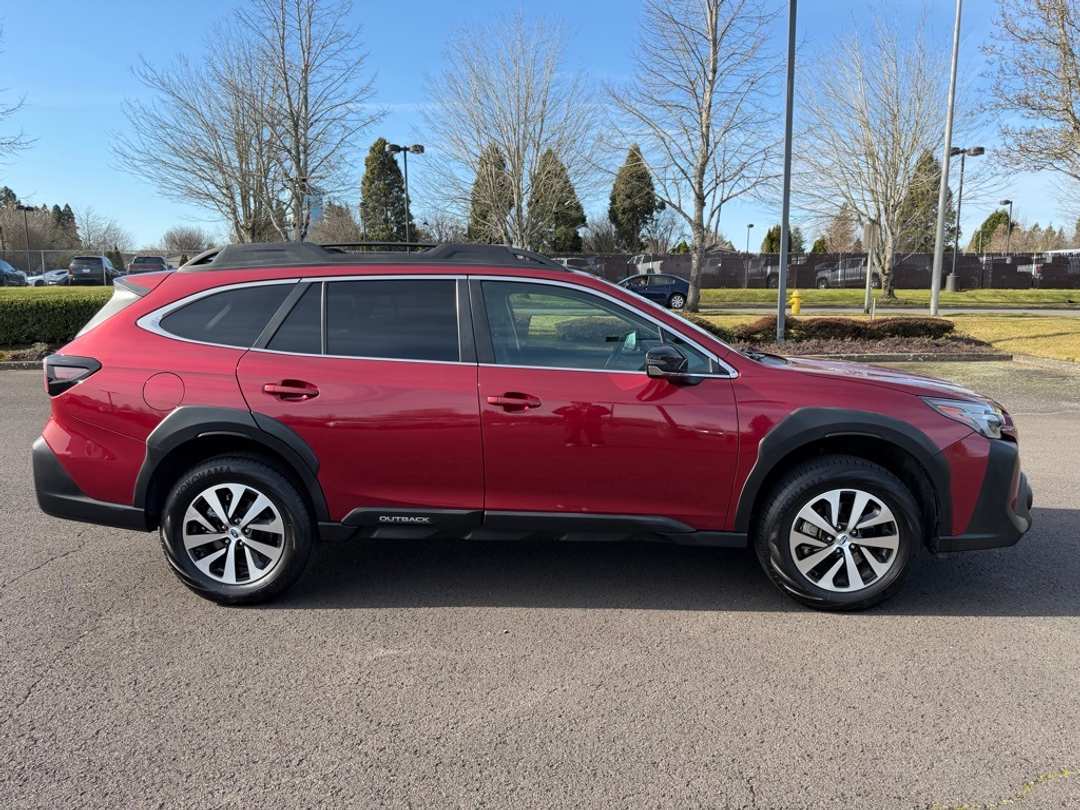 2025 Subaru Outback Premium - Image 9