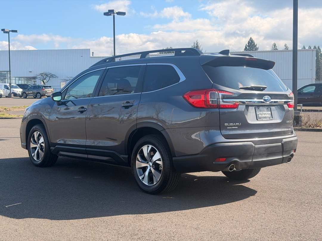 2023 Subaru Ascent Premium - Image 5