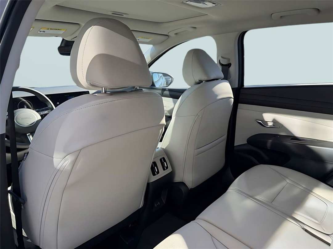 2026 Hyundai Tucson SEL Premium - Image 32