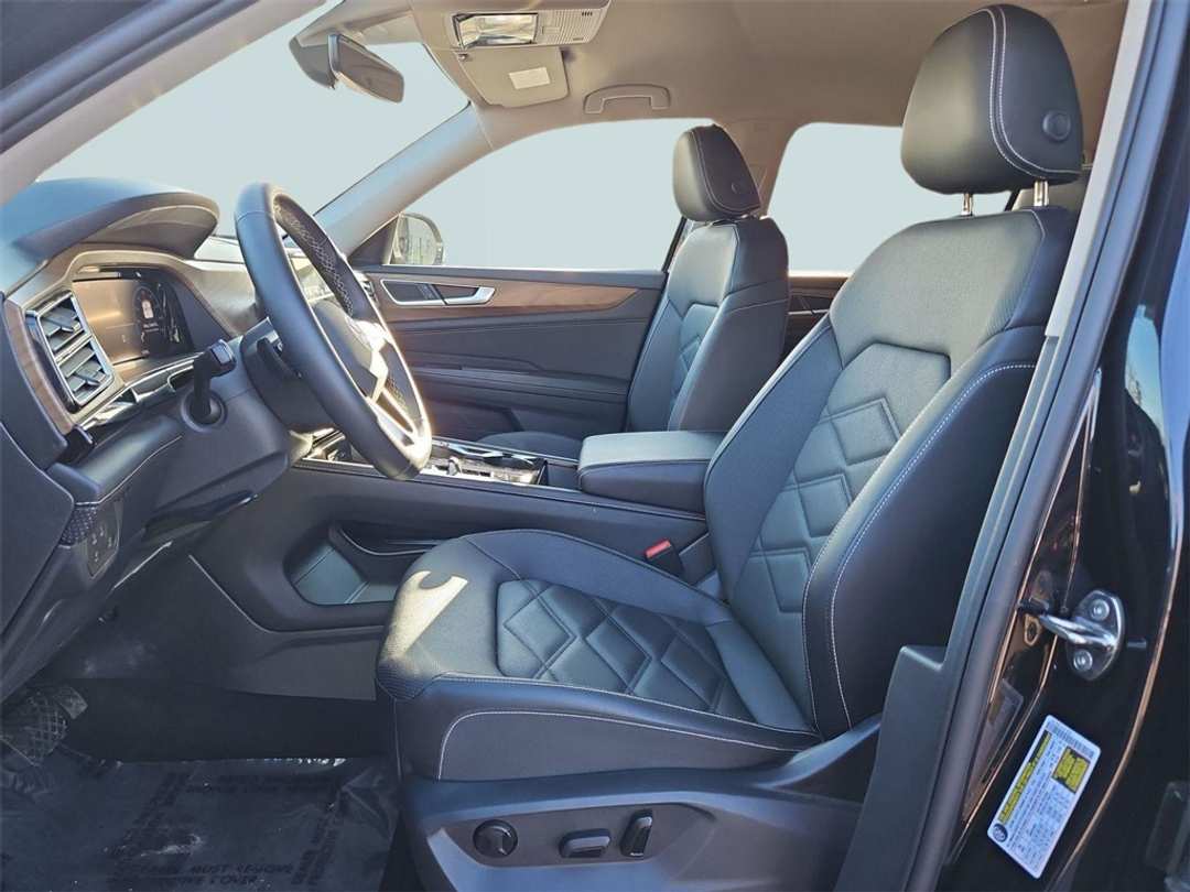 2025 Volkswagen Atlas 2.0T SE w/Technology - Image 20