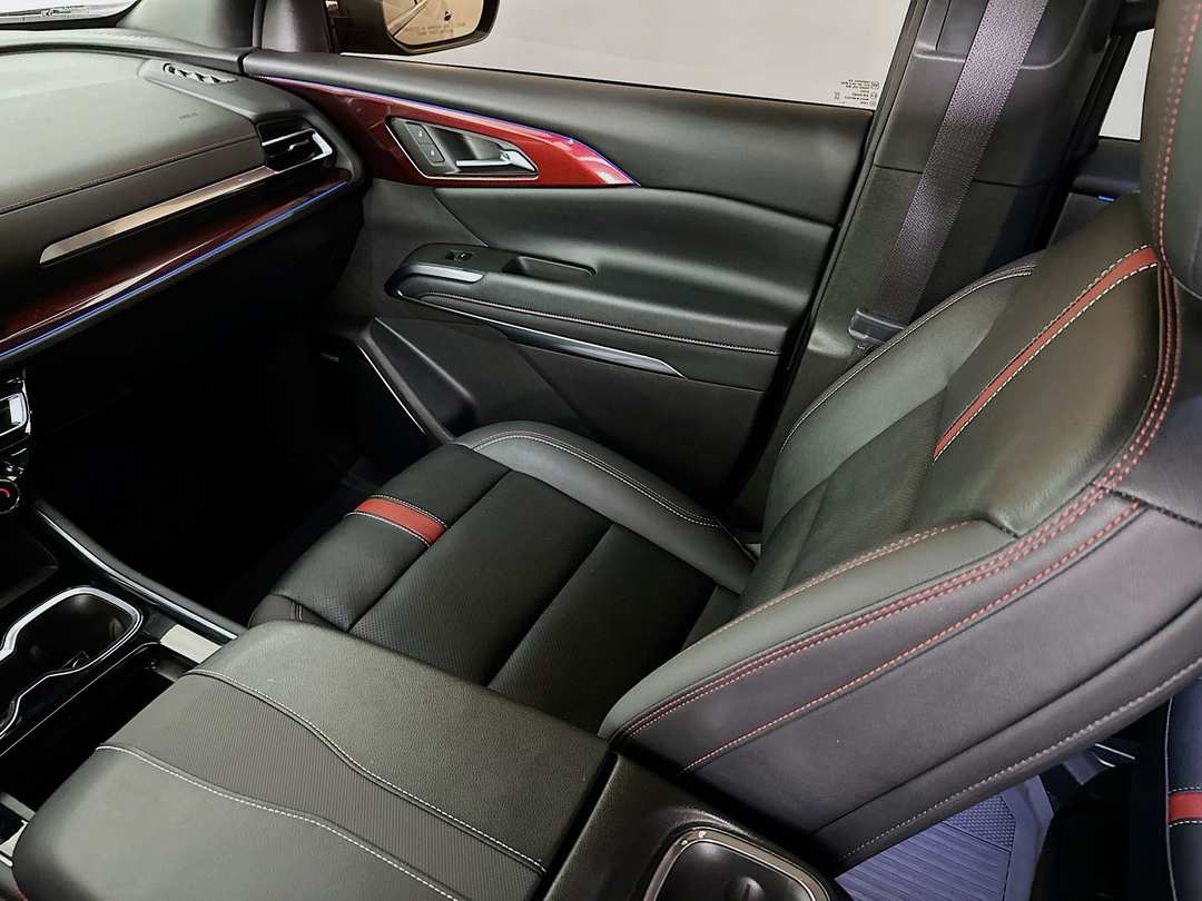 2025 Chevrolet Traverse RS - Image 26