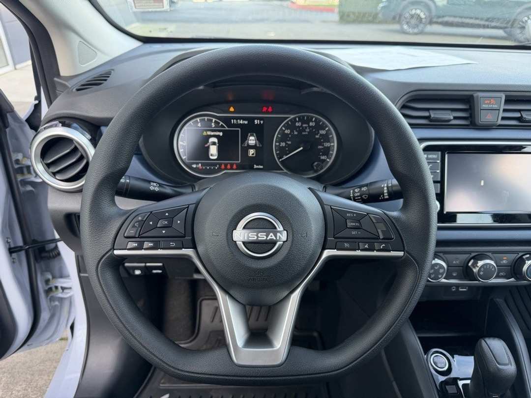 2025 Nissan Versa 1.6 SV - Image 18