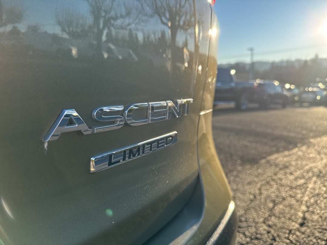 2023 Subaru Ascent Limited - Image 10