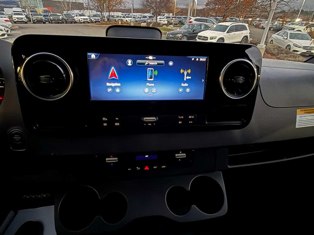 2025 Mercedes-Benz Sprinter 2500 Cargo 144 WB - Image 21