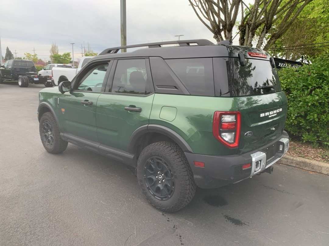 2025 Ford Bronco Sport Badlands - Image 2