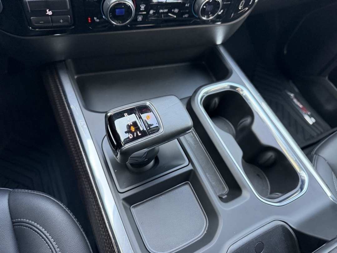 2025 Chevrolet Silverado 1500 LT Trail Boss - Image 25