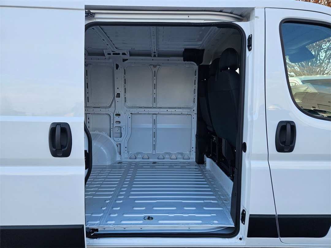 2026 Ram Promaster 1500 Low Roof - Image 32