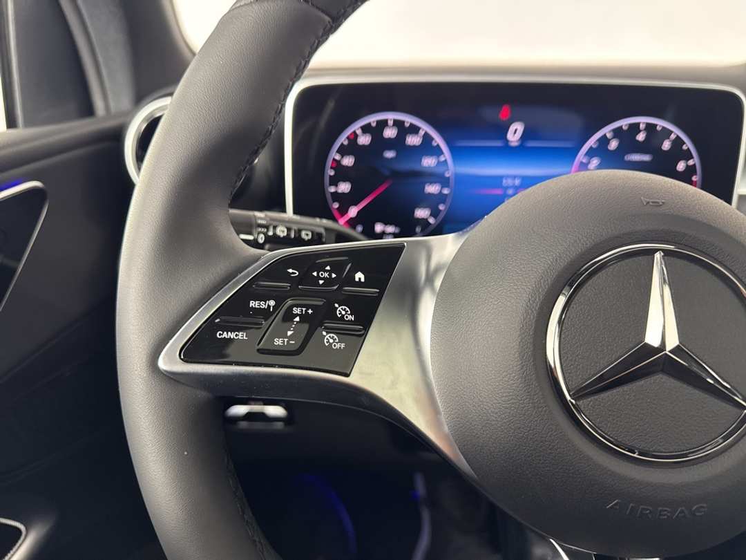 2026 Mercedes-Benz GLC GLC 300 - Image 29