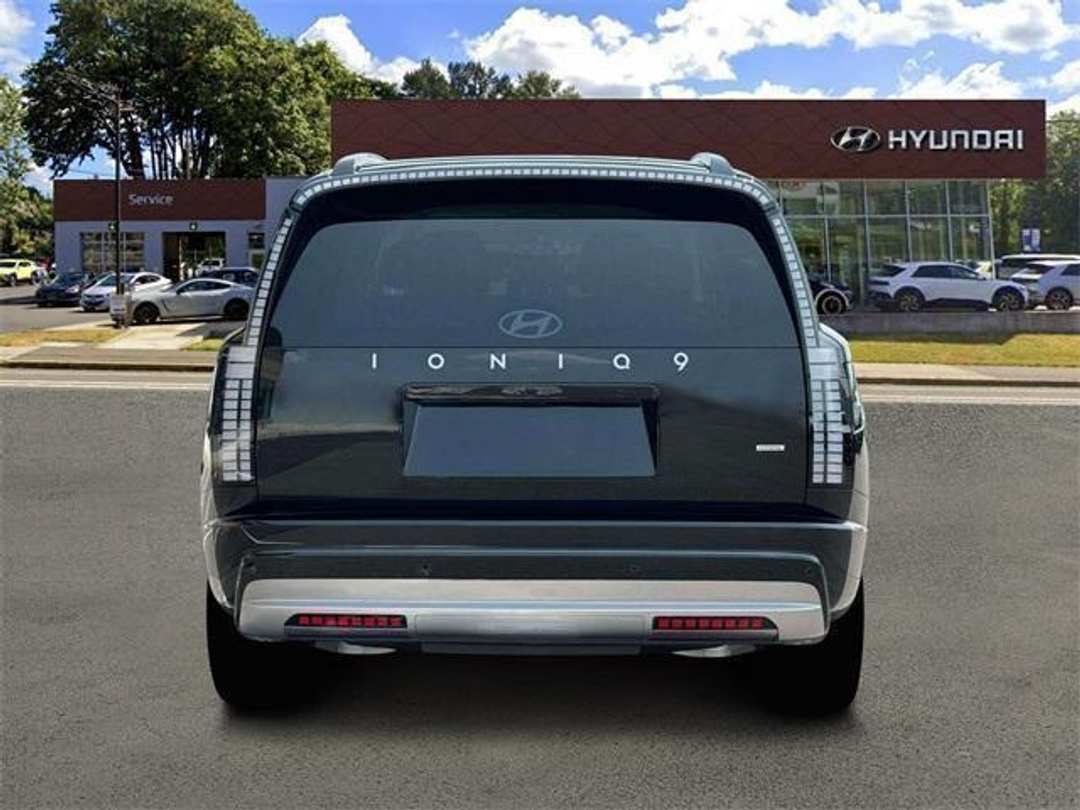 2026 Hyundai Ioniq 9 SEL - Image 6