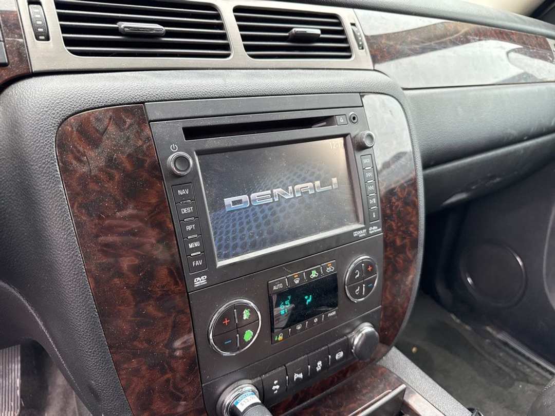 2014 GMC Sierra 2500Hd Denali - Image 2