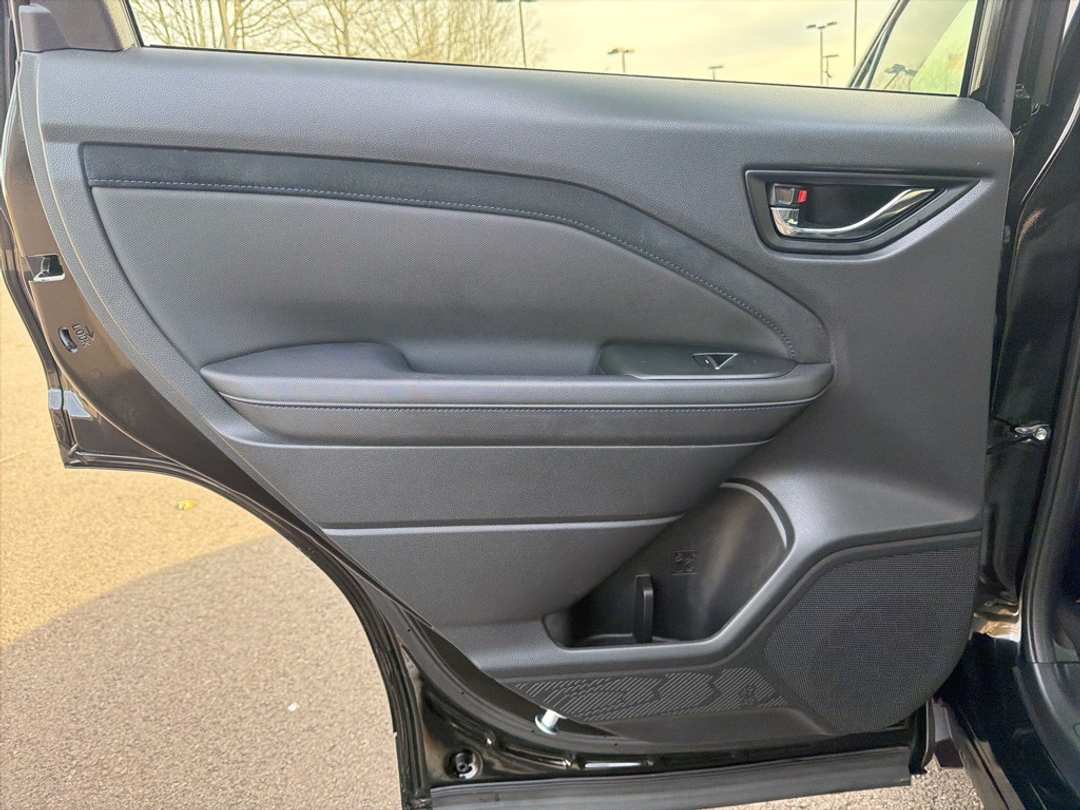 2025 Subaru Forester Limited - Image 18