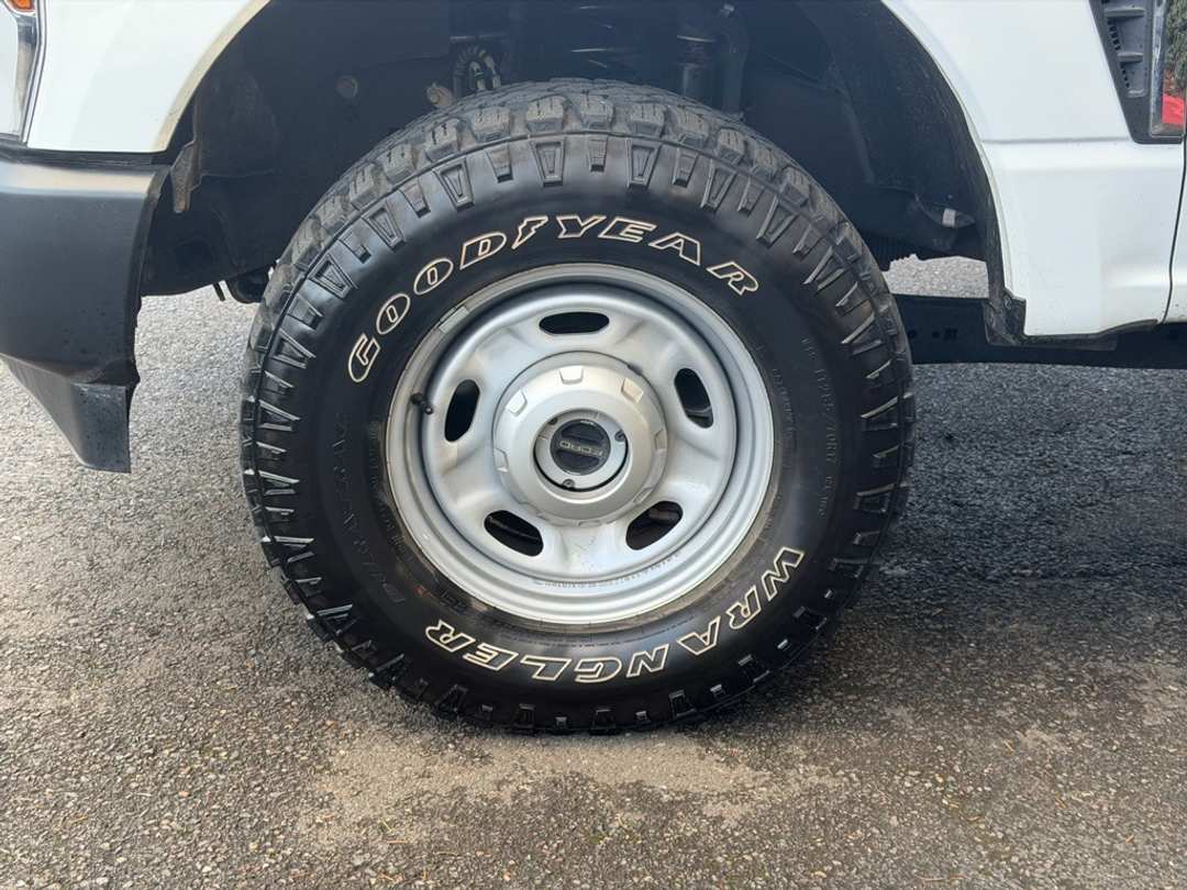 2024 Ford F-350Sd XL - Image 8