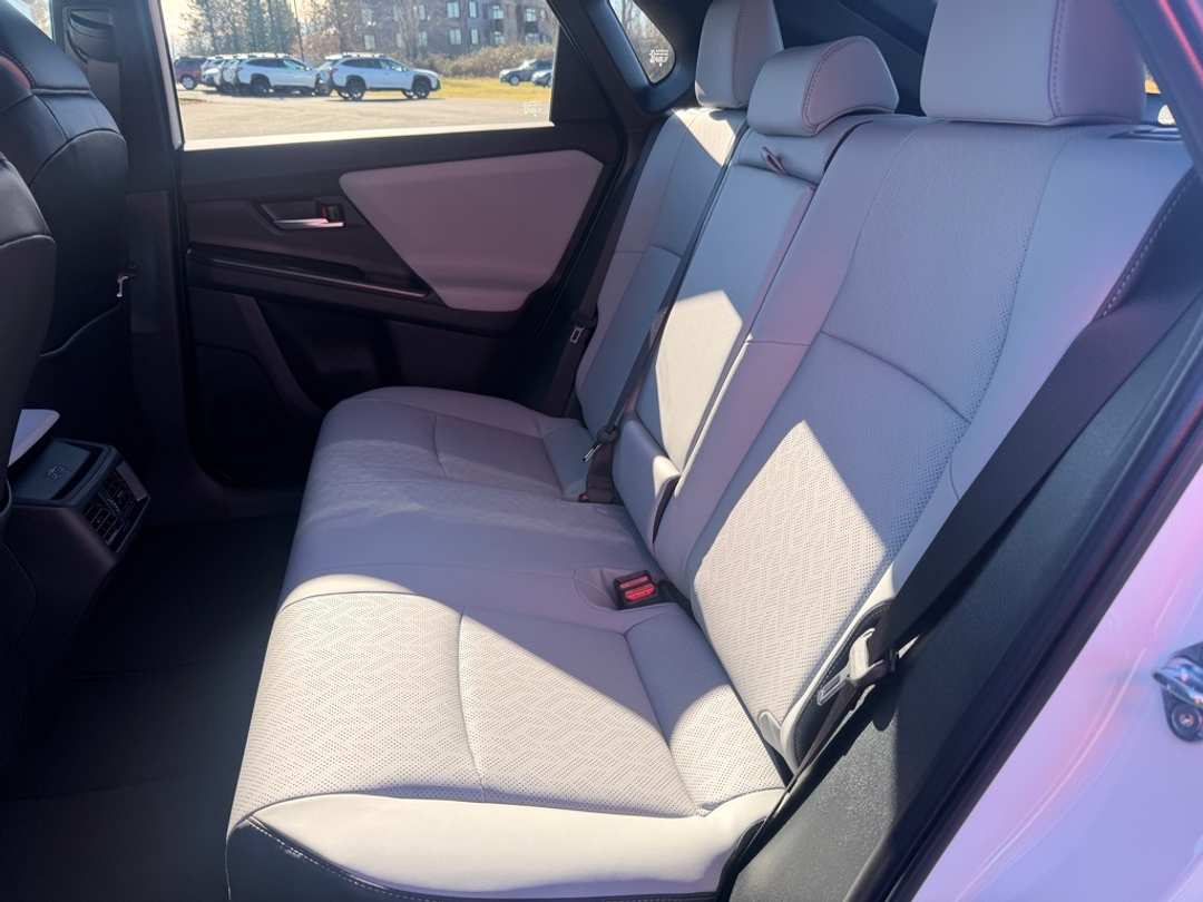 2026 Subaru Solterra Premium - Image 17
