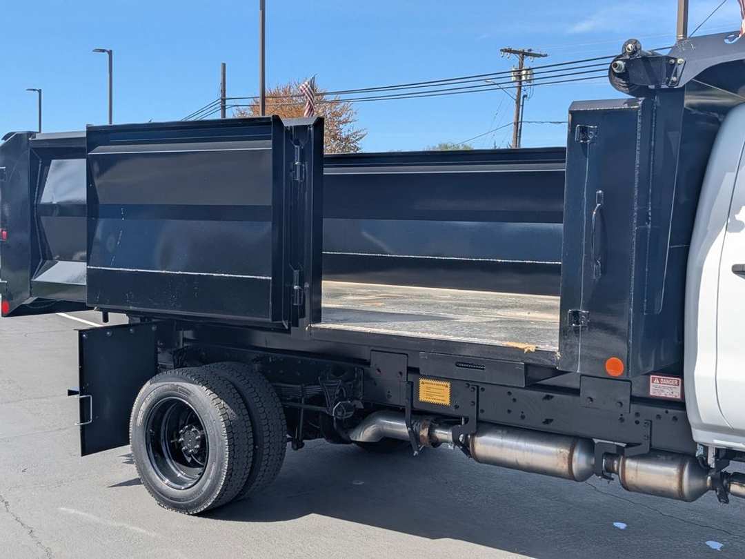2024 Chevrolet Silverado 4500Hd Work - Image 12