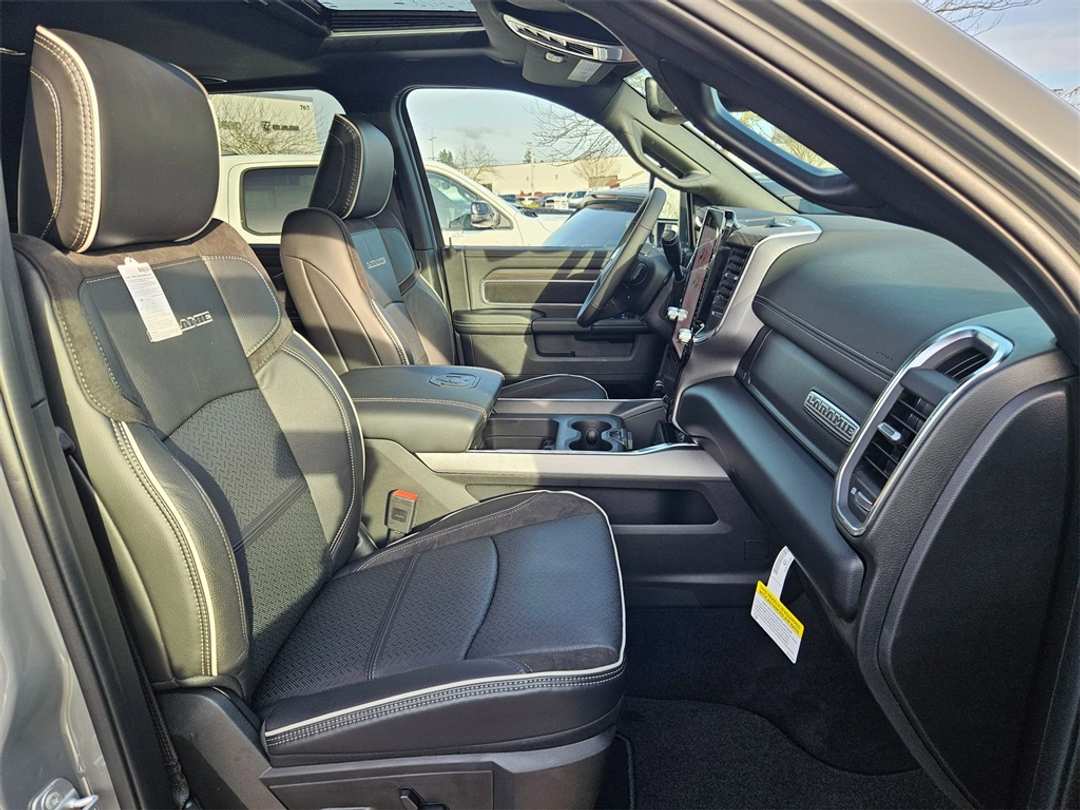 2026 Ram 2500 Laramie - Image 37