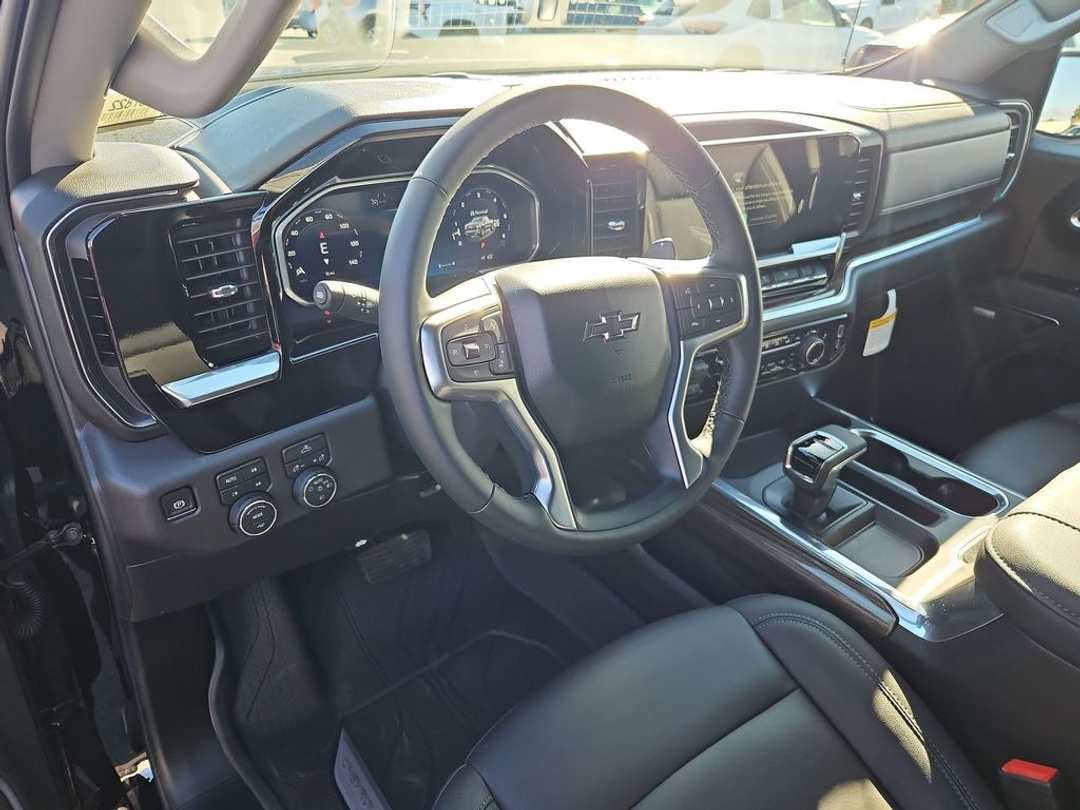 2026 Chevrolet Silverado 1500 RST - Image 13