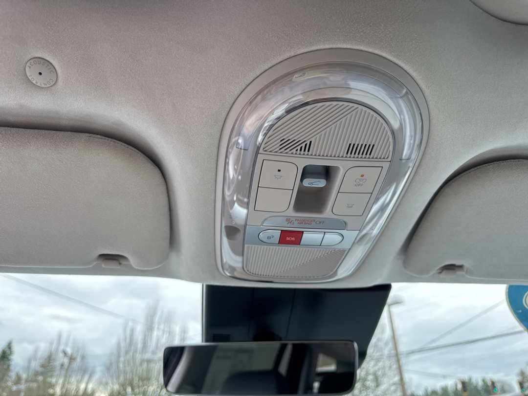 2026 Hyundai Ioniq 9 Performance Calligraphy - Image 33