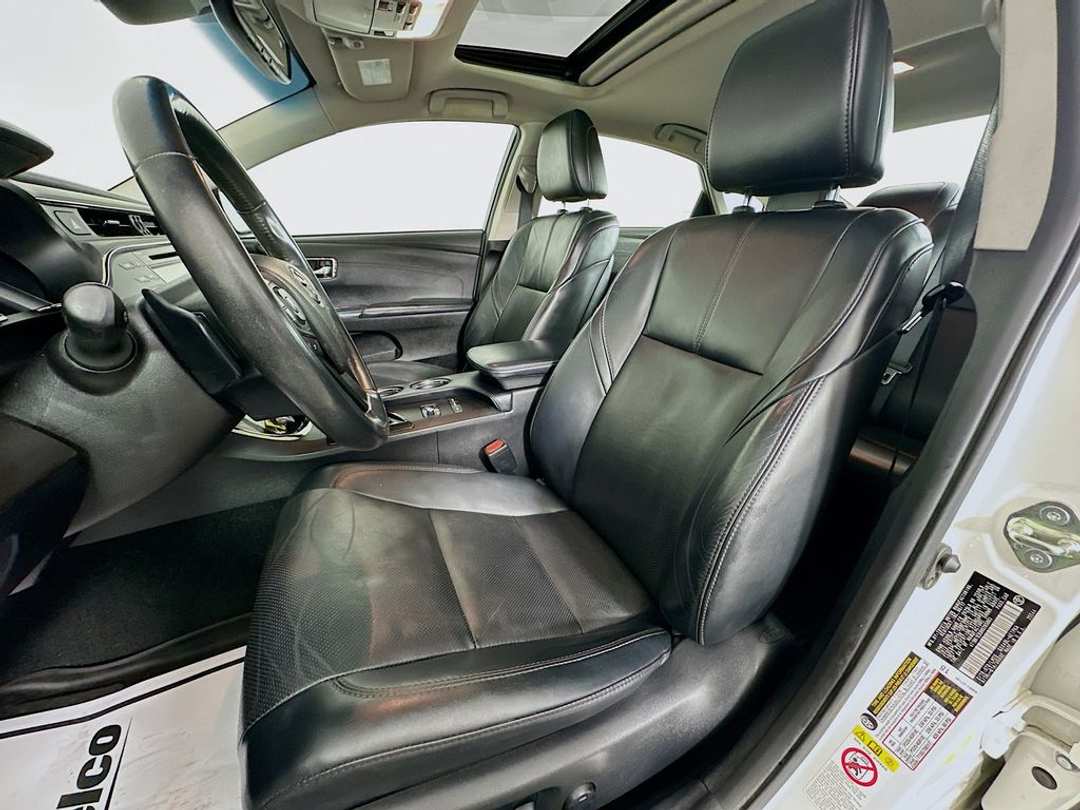 2017 Toyota Avalon Limited - Image 23