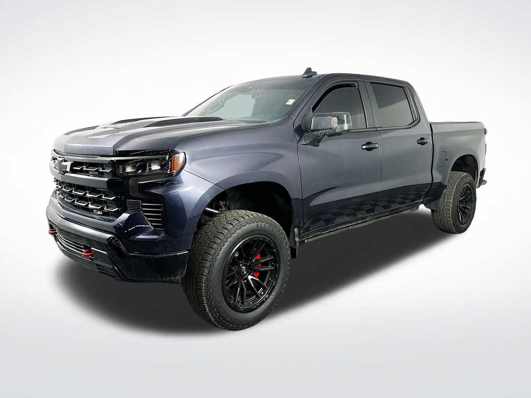 2022 Chevrolet Silverado 1500 LT Trail Boss - Image 4