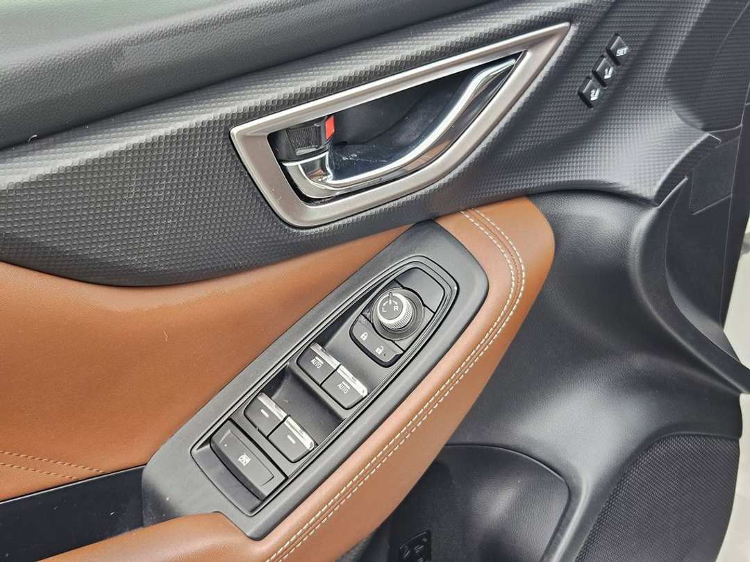 2021 Subaru Forester Touring - Image 11