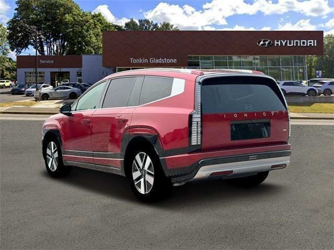 2026 Hyundai Ioniq 9 SEL - Image 5