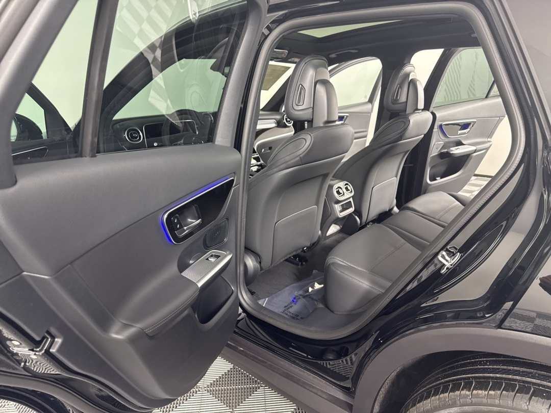 2026 Mercedes-Benz GLC GLC 300 - Image 20