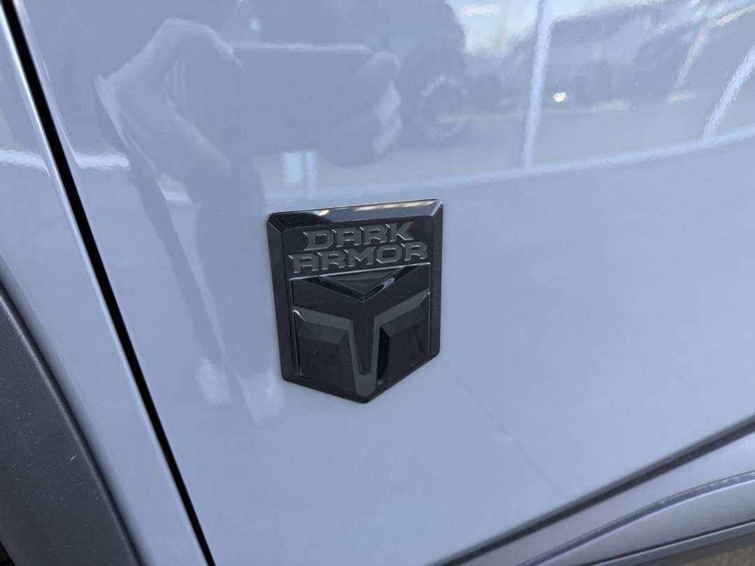 2026 Nissan Rogue Dark Armor - Image 35