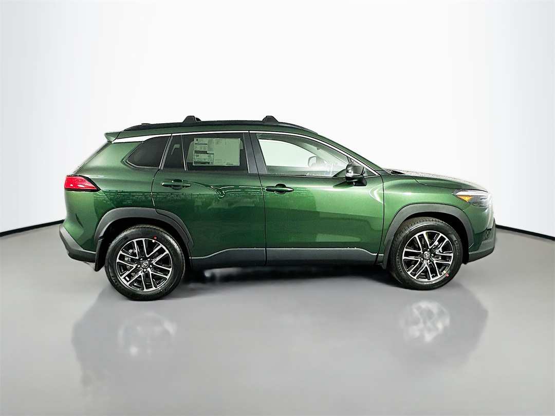 2026 Toyota Corolla Cross XLE - Image 8