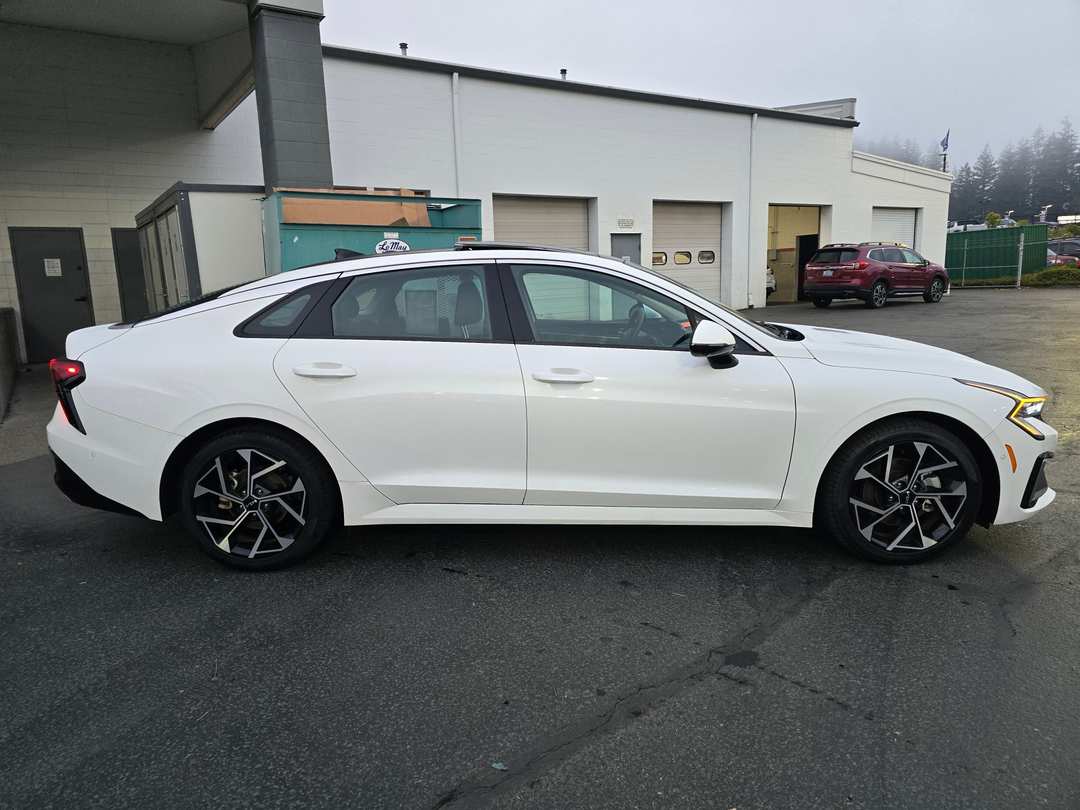 2025 Kia K5 EX - Image 3