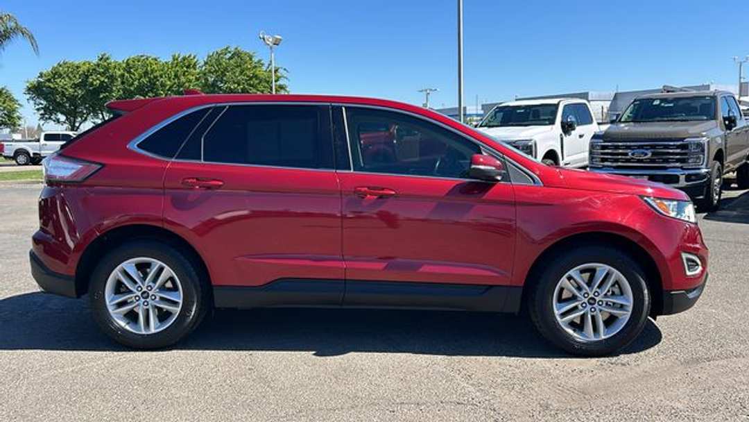 2017 Ford Edge SEL - Image 2