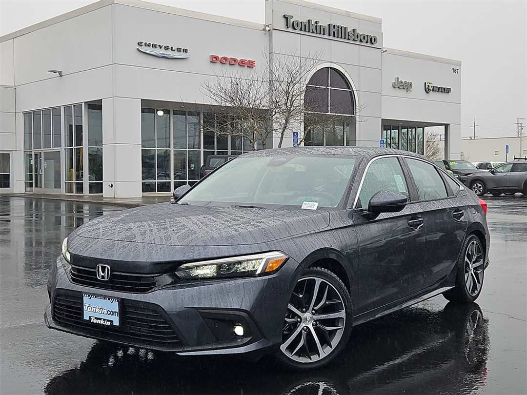 2024 Honda Civic Touring - Image 2