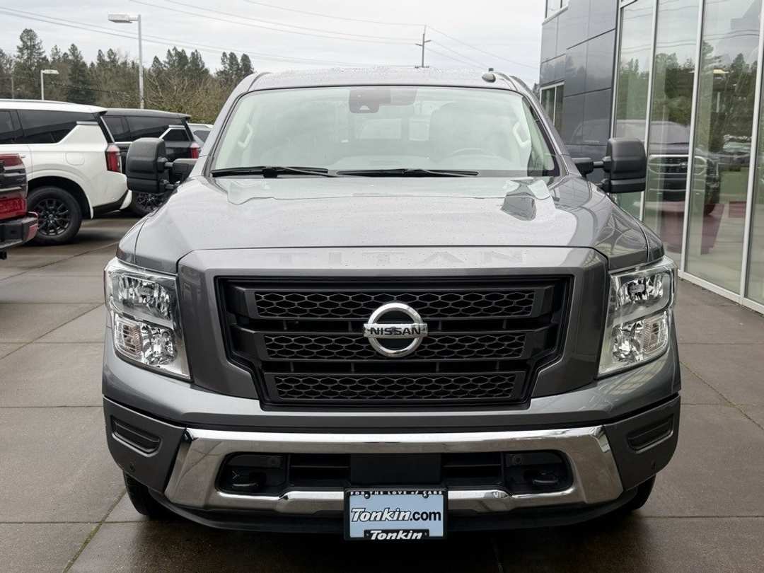 2020 Nissan Titan SV - Image 3