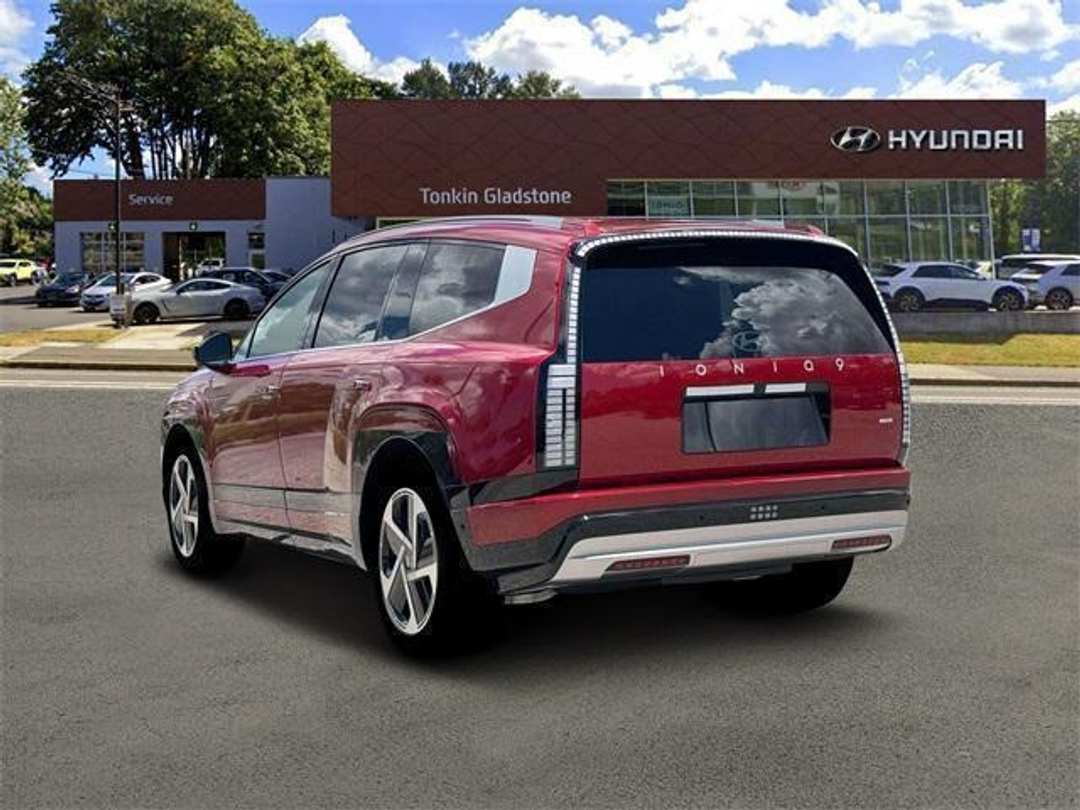 2026 Hyundai Ioniq 9 Performance Limited - Image 5