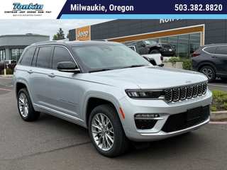 2022 Jeep Grand Cherokee Summit