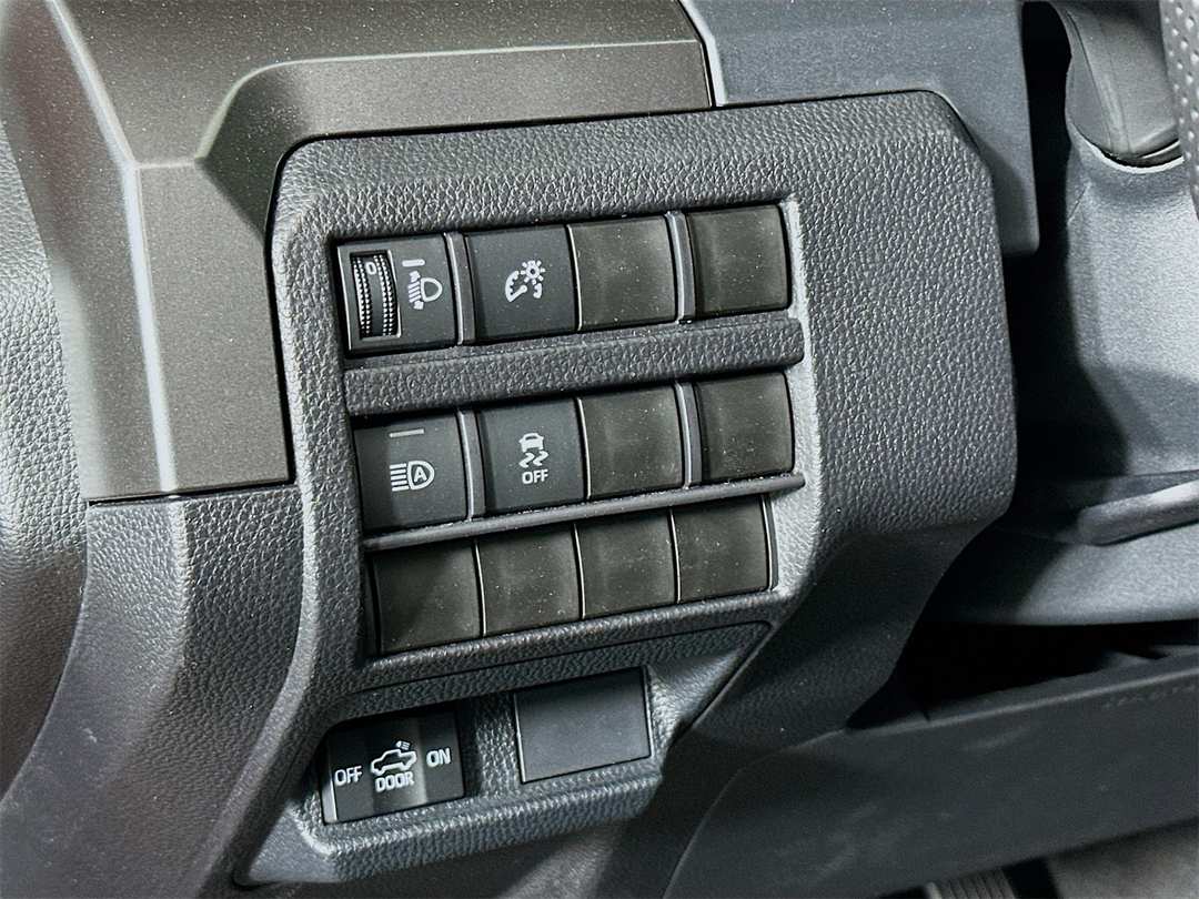 2026 Toyota Tacoma SR5 - Image 10