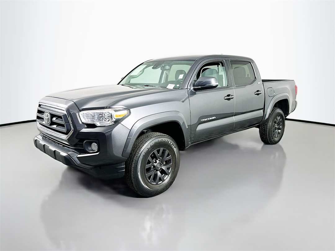 2022 Toyota Tacoma SR5 - Image 3