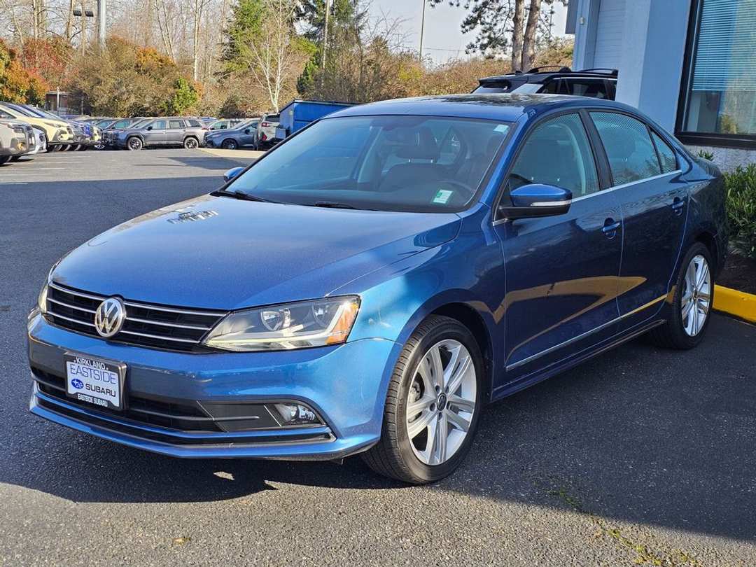 2017 Volkswagen Jetta 1.8T SEL - Image 3