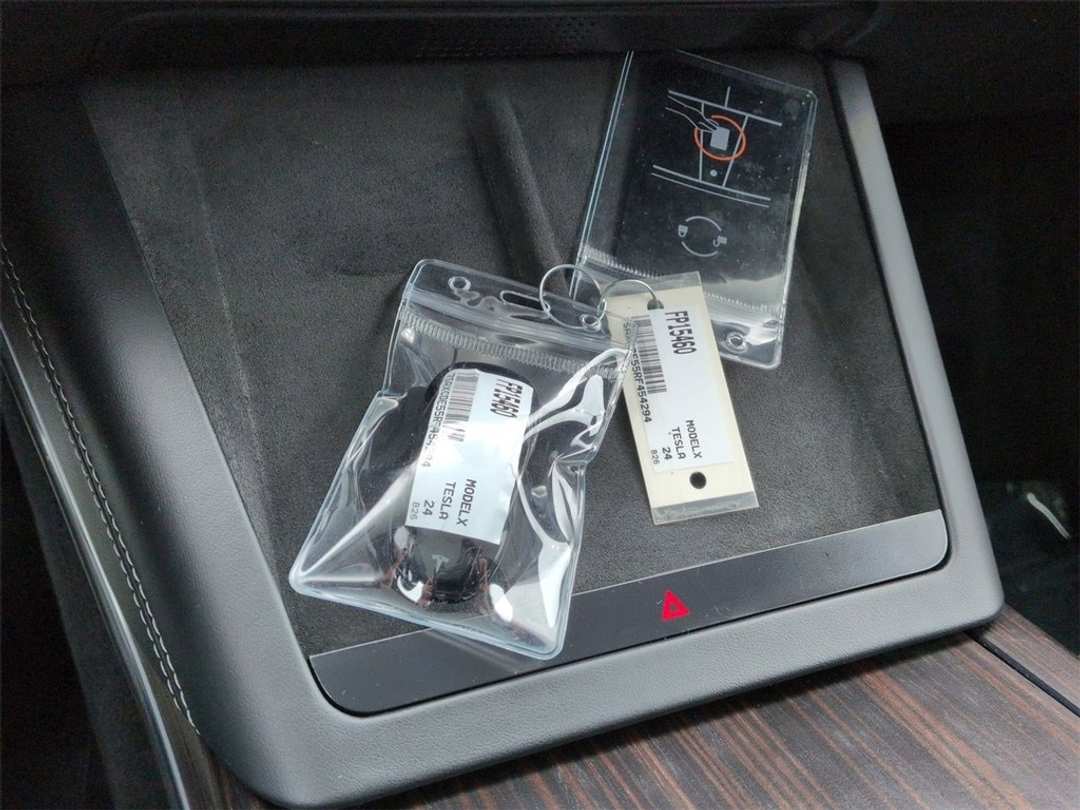 2024 Tesla Model X Base - Image 15