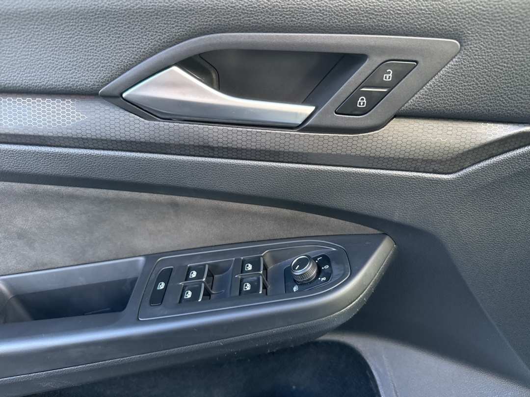 2024 Volkswagen Golf Gti SE - Image 12