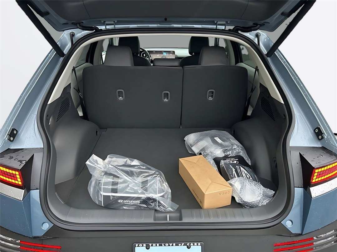 2026 Hyundai Ioniq 5 SEL - Image 13