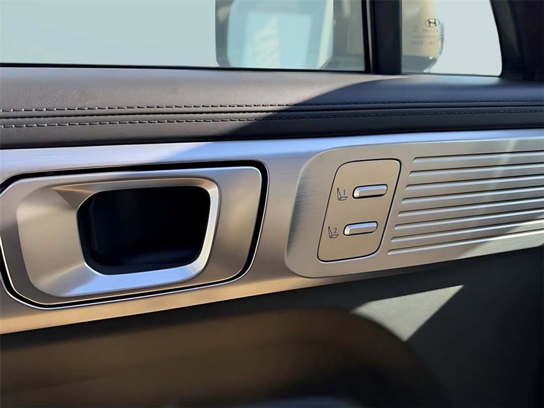 2026 Hyundai Santa Fe Calligraphy - Image 12