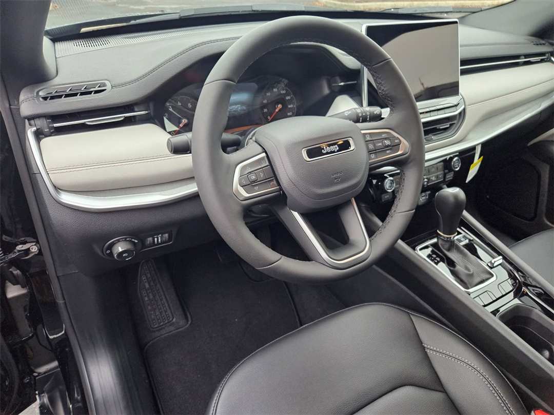 2026 Jeep Compass Limited - Image 13