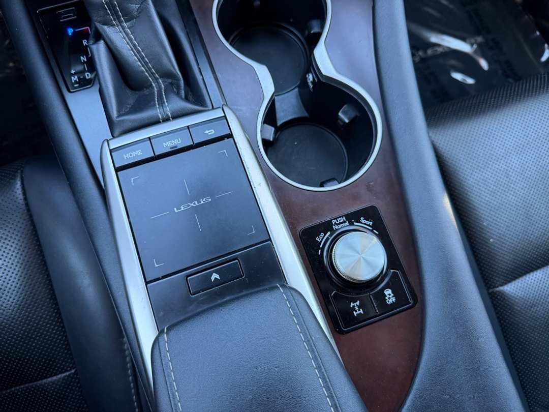 2021 Lexus RX 350 - Image 28