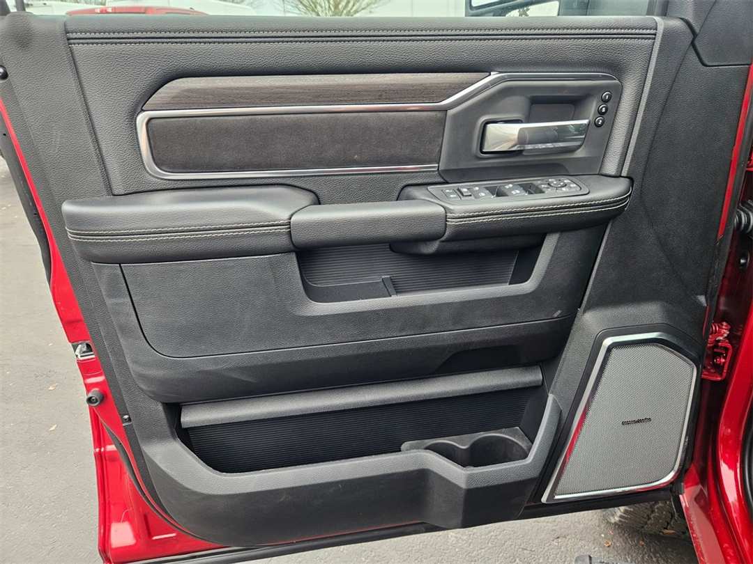 2026 Ram 2500 Laramie - Image 10