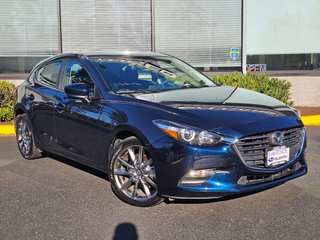 2018 MAZDA Mazda3 Touring
