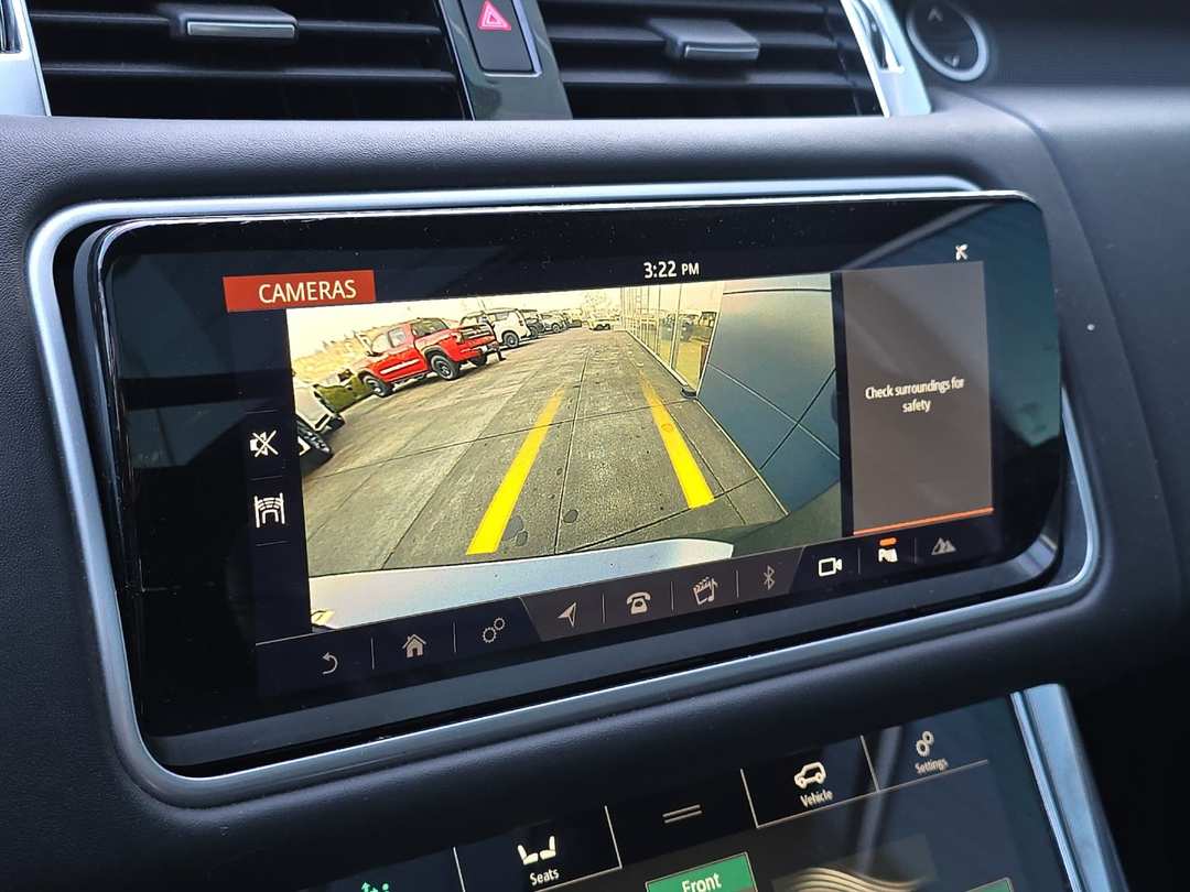 2018 Land Rover Range Rover Sport HSE Dynamic - Image 19